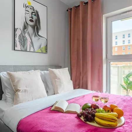 Lumina Premium For A Family Apartman Łódź