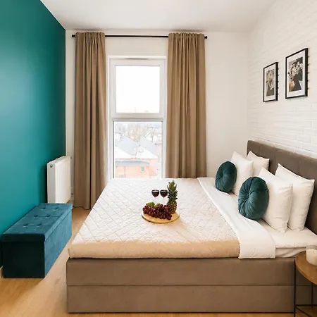 Lumina I Family 2br I With Balcony I Parking Apartment Lodz