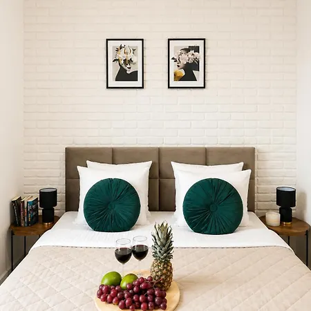 Apartment Lumina I Family 2br I With Balcony I Parking