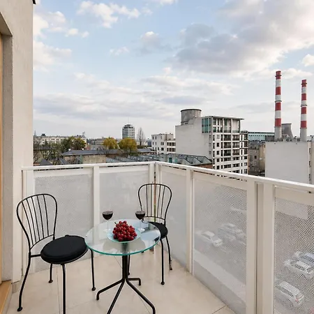 Lumina I Family 2br I With Balcony I Parking * Lodz
