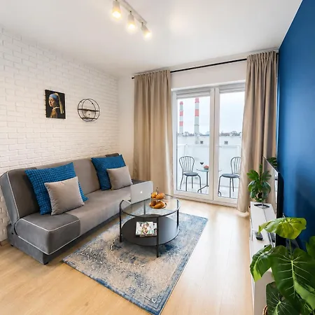 Lumina I Family 2br I With Balcony I Parking Lodz