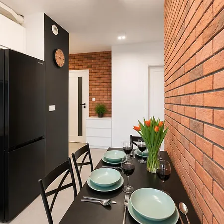 Lumina I Family 2br I With Balcony I Parking Apartment Lodz
